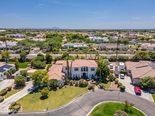 3233 E INDIGO Circle, Mesa, AZ 85213