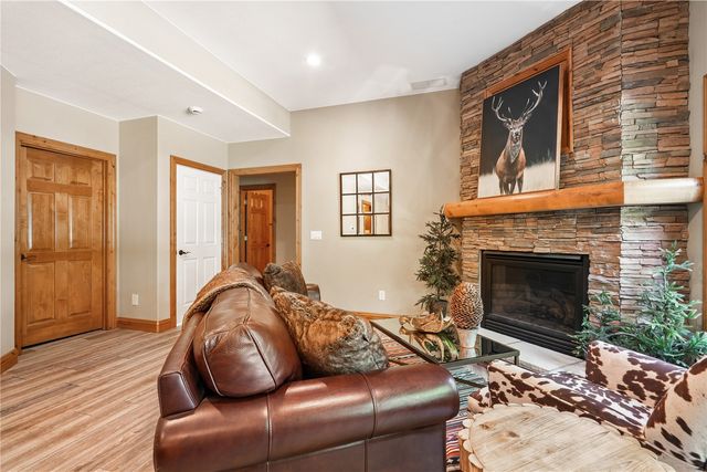 2804 Deer Valley Drive NW, Swisher, IA 52338