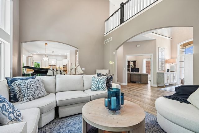 2804 Deer Valley Drive NW, Swisher, IA 52338