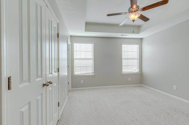 304 Oldbury Ln, Spring Hill, TN 37174