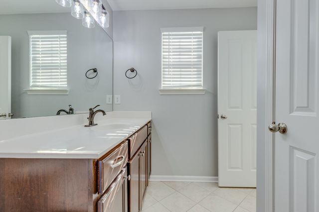 304 Oldbury Ln, Spring Hill, TN 37174