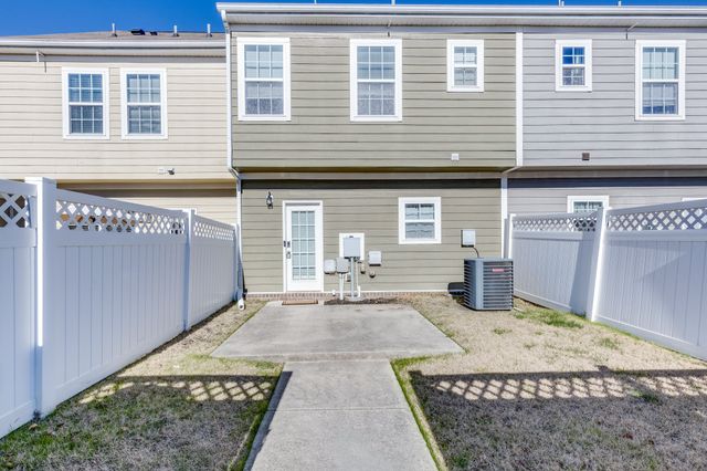 304 Oldbury Ln, Spring Hill, TN 37174