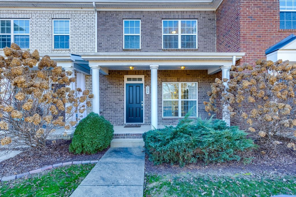 304 Oldbury Ln, Spring Hill, TN 37174