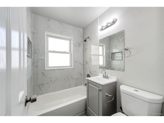 2050 S Irving St, Denver, CO 80219