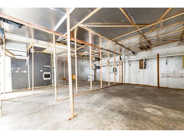 2050 S Irving St, Denver, CO 80219