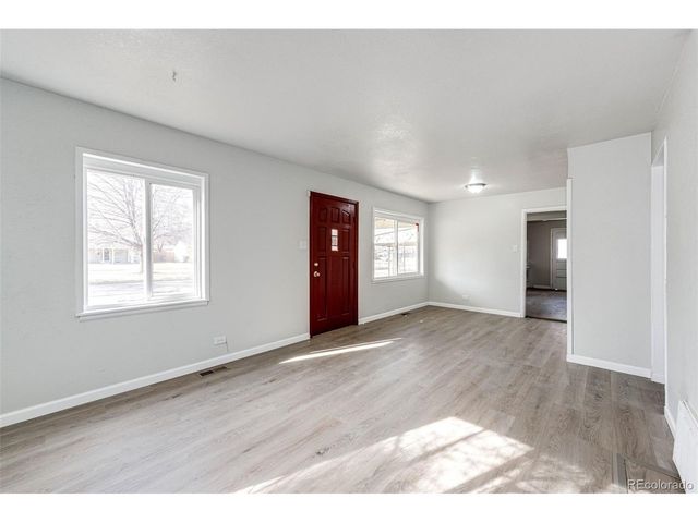 2050 S Irving St, Denver, CO 80219