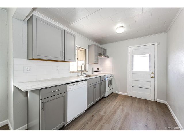 2050 S Irving St, Denver, CO 80219