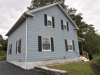 67 Aberdeen Street, West Warwick, RI 02893