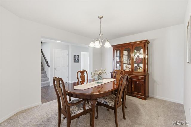 730 Palisades Drive, St Charles, MO 63301