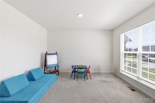 730 Palisades Drive, St Charles, MO 63301