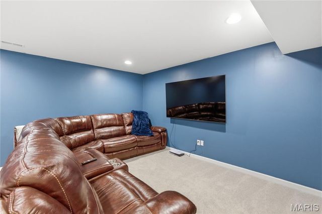 730 Palisades Drive, St Charles, MO 63301