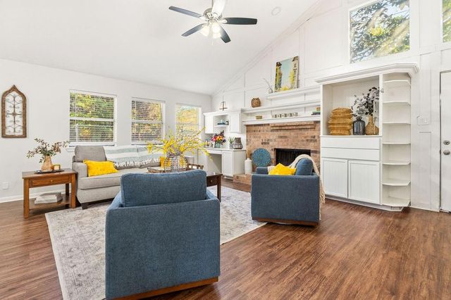 220 Any Way Street, Lake Jackson, TX 77566