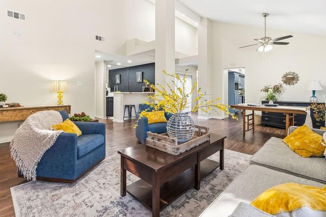 220 Any Way Street, Lake Jackson, TX 77566