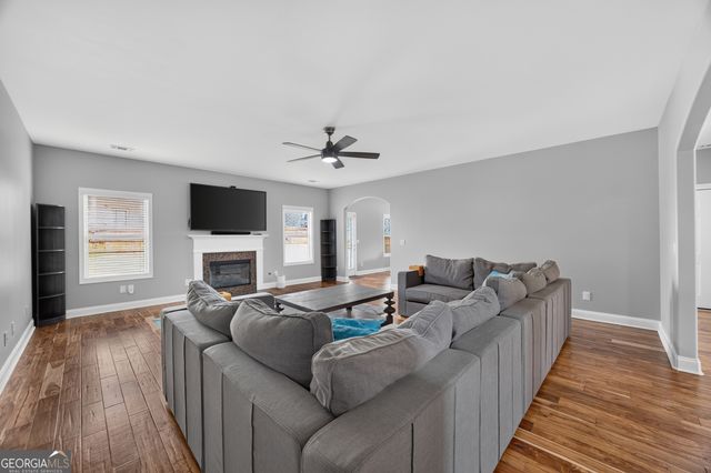 3831 Lake Haven Way, Atlanta, GA 30349