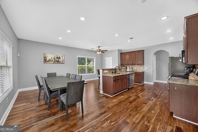 3831 Lake Haven Way, Atlanta, GA 30349