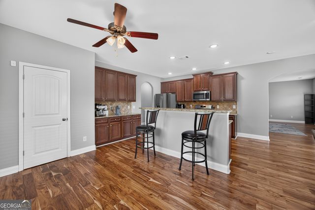 3831 Lake Haven Way, Atlanta, GA 30349