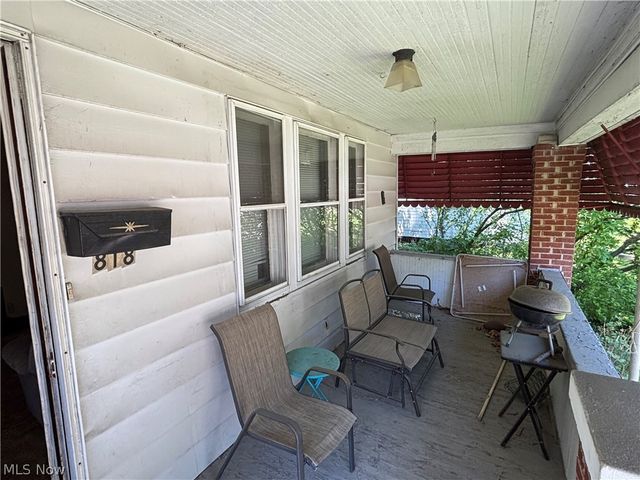 818 Euclid Avenue, Akron, OH 44307