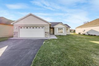 1243 Willow Pond Drive, Waite Park, MN 56387