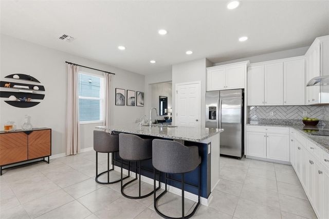 5059 BROMELIAD AVENUE, Wimauma, FL 33598