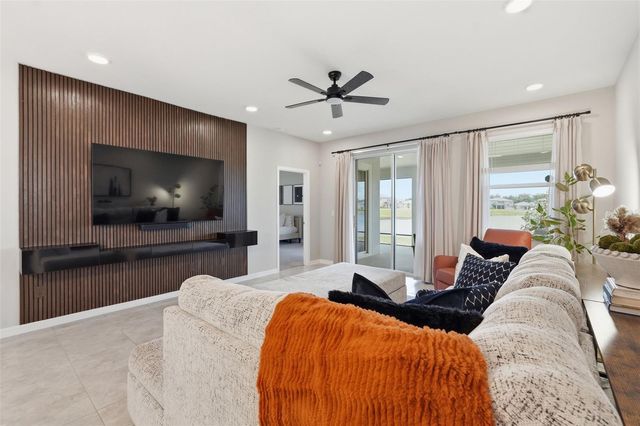 5059 BROMELIAD AVENUE, Wimauma, FL 33598