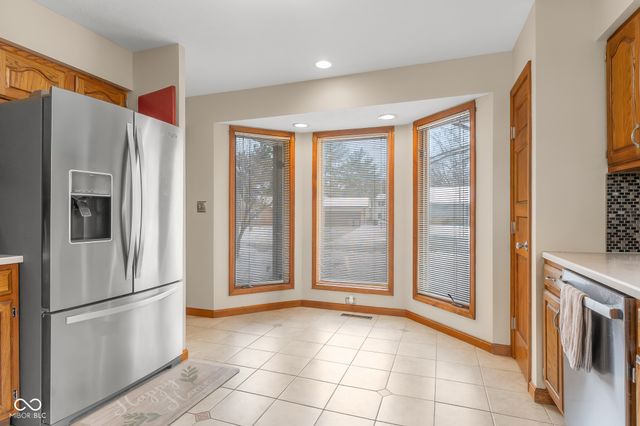 2917 Silver Fox Drive, Columbus, IN 47203