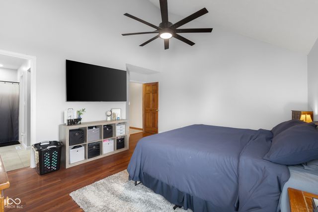 2917 Silver Fox Drive, Columbus, IN 47203