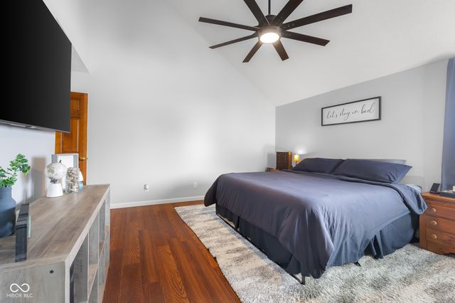 2917 Silver Fox Drive, Columbus, IN 47203