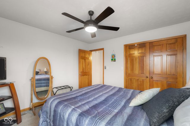 2917 Silver Fox Drive, Columbus, IN 47203