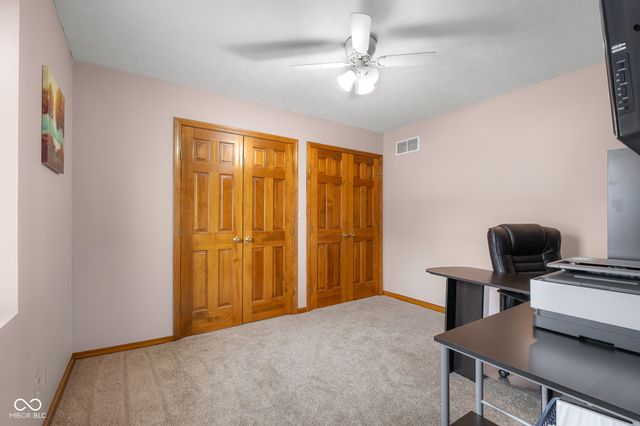 2917 Silver Fox Drive, Columbus, IN 47203