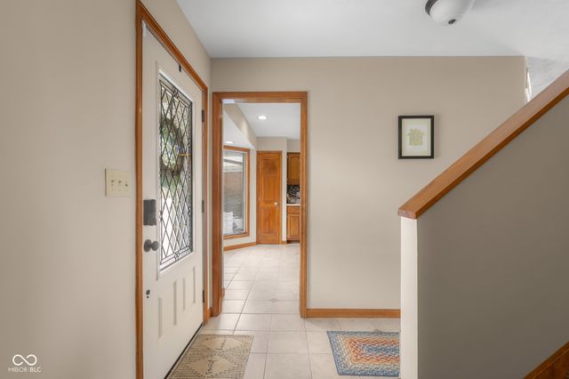 2917 Silver Fox Drive, Columbus, IN 47203