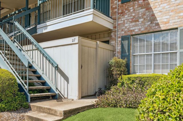 855 Augusta Drive 27, Houston, TX 77057