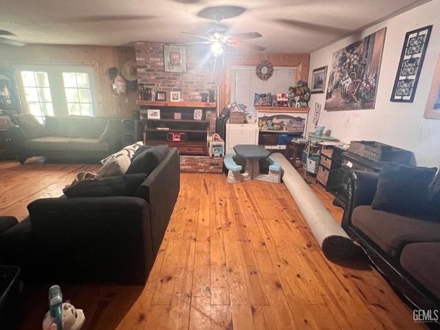 22213 Snow Road, Bakersfield, CA 93314