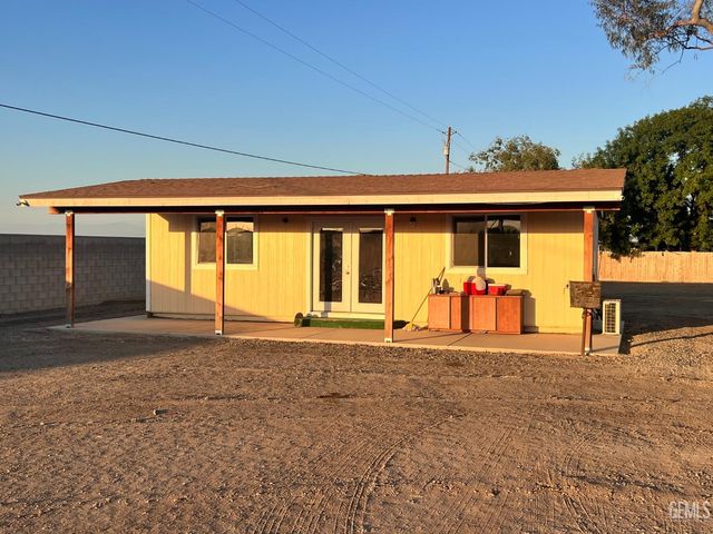22213 Snow Road, Bakersfield, CA 93314