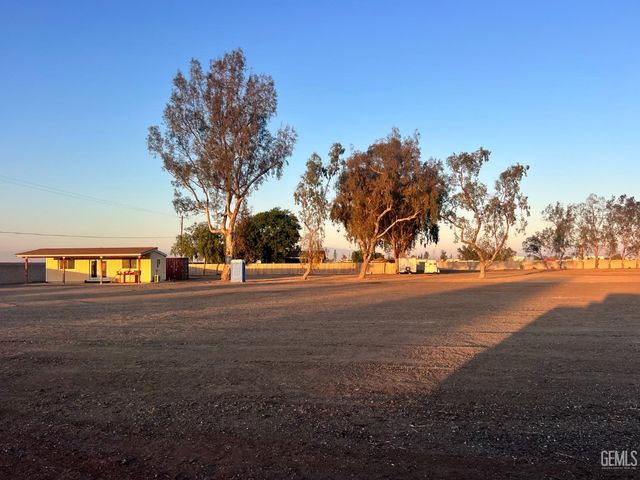 22213 Snow Road, Bakersfield, CA 93314