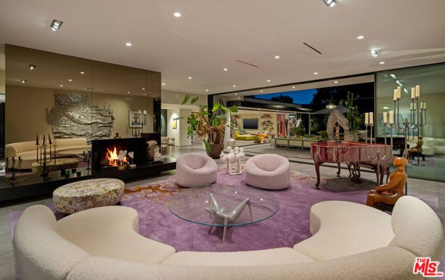 1087 Moraga Drive, Los Angeles, CA 90049