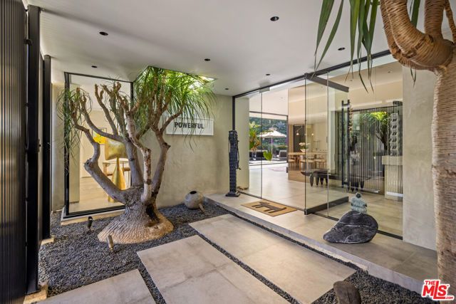 1087 Moraga Drive, Los Angeles, CA 90049