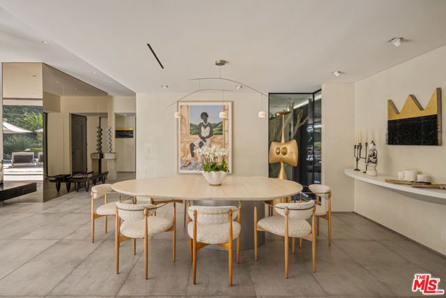 1087 Moraga Drive, Los Angeles, CA 90049