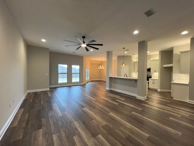 4657 Chanteuse Parkway, Crestview, FL 32539