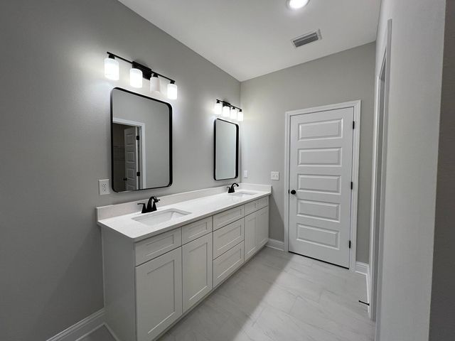 4657 Chanteuse Parkway, Crestview, FL 32539