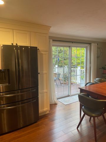 7 Lauren Ln, Sturbridge, MA 01518