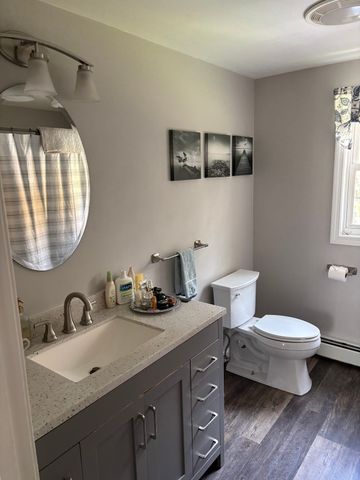 7 Lauren Ln, Sturbridge, MA 01518