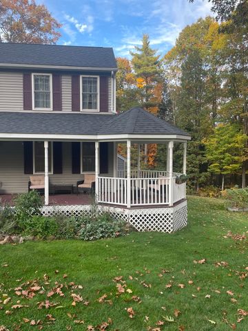7 Lauren Ln, Sturbridge, MA 01518