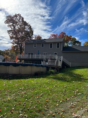 7 Lauren Ln, Sturbridge, MA 01518