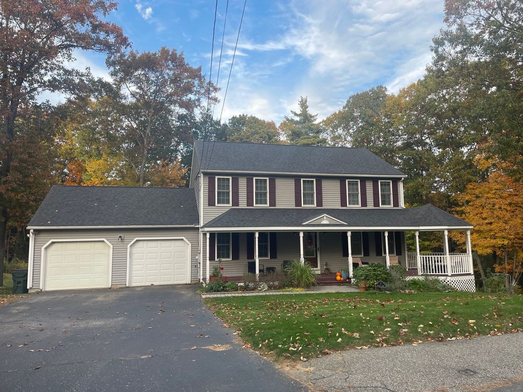 7 Lauren Ln, Sturbridge, MA 01518