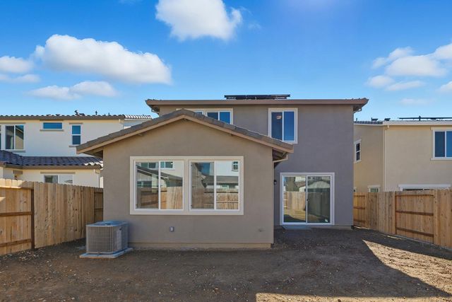 4401 Canyon Coral Way, Rancho Cordova, CA 95742