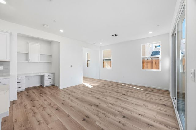 4401 Canyon Coral Way, Rancho Cordova, CA 95742