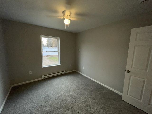 913 Pine Avenue, Alma, MI 48801
