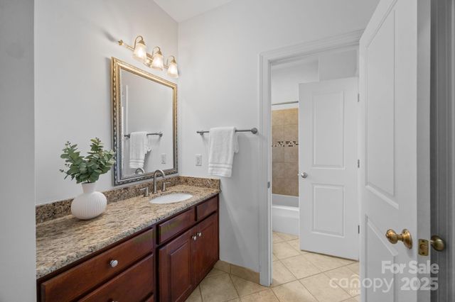 7909 Bay Pointe Drive, Denver, NC 28037