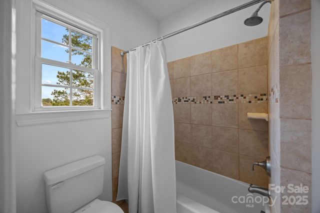 7909 Bay Pointe Drive, Denver, NC 28037