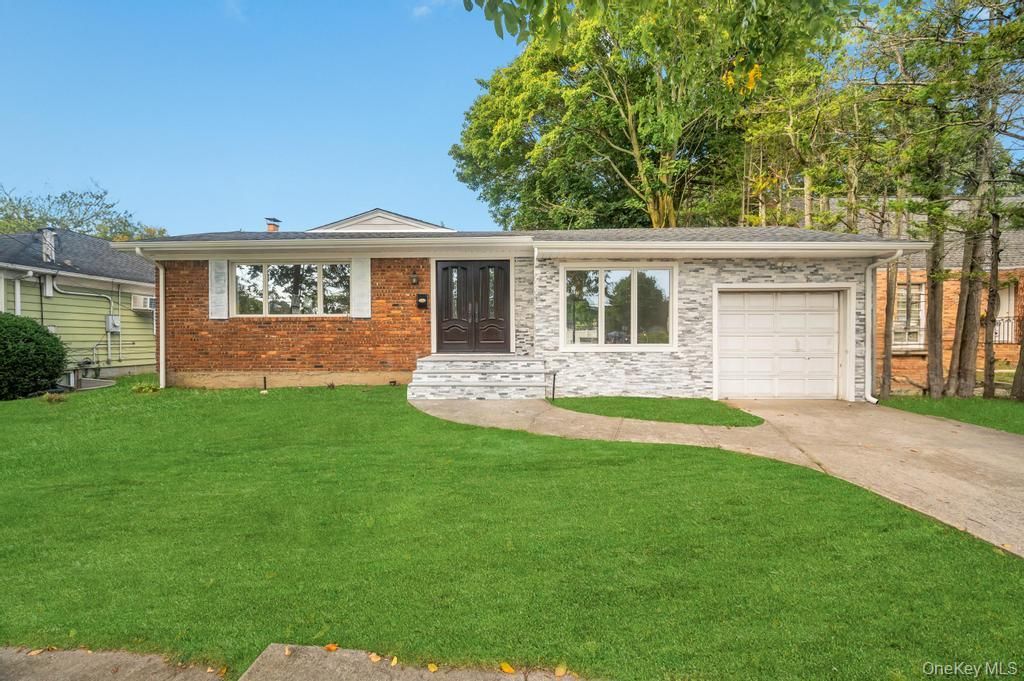 3771 Jerusalem Avenue, Seaford, NY 11783